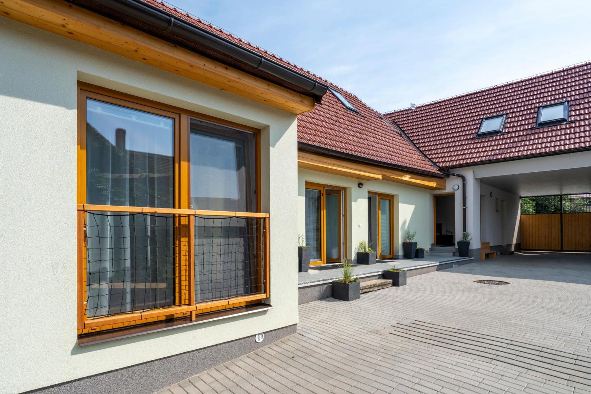 טלץ' Apartmany Pod Namestim 2 מראה חיצוני תמונה